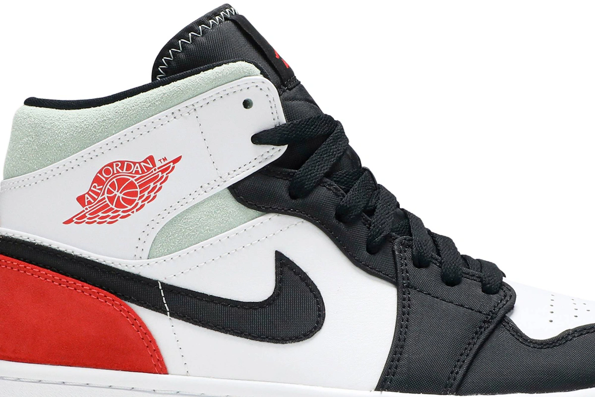 Air Jordan 1 Mid SE 'Red Black Toe'