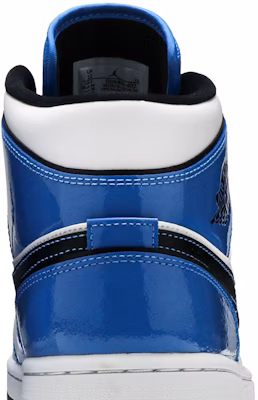 Air Jordan 1 Mid SE 'Signal Blue' DD6834-402 Sizing Air Jordan 1 Mid SE 'Signal Blue' DD6834-402
