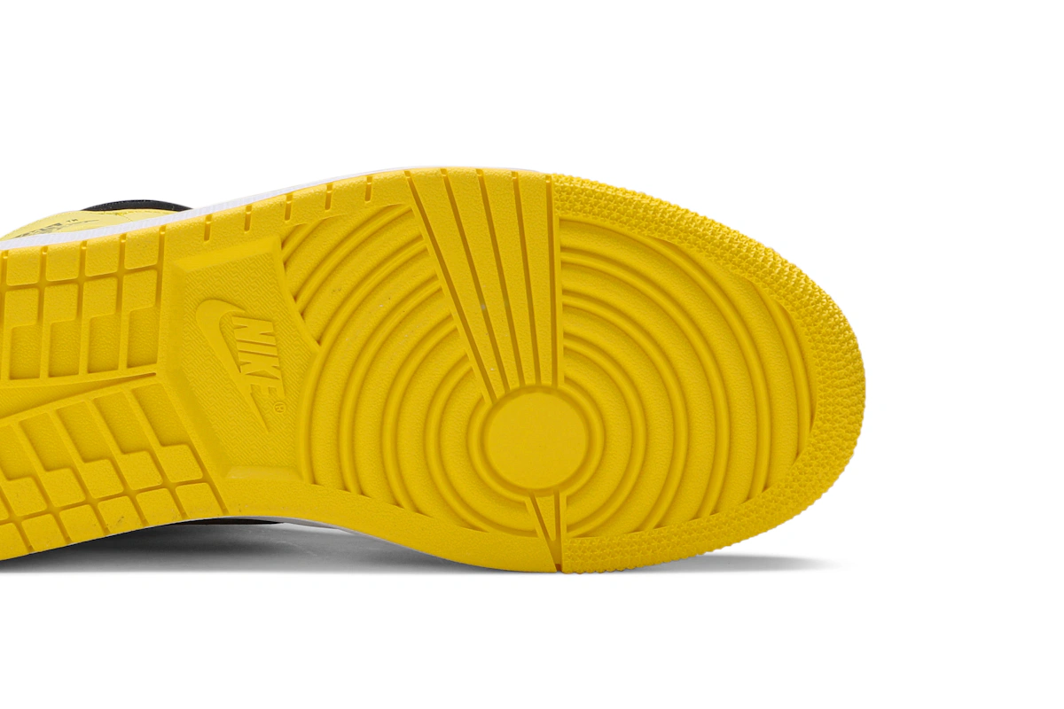 Air Jordan 1 Mid SE 'Yellow Toe' 852542-071