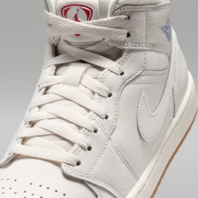 Air Jordan 1 Mid SE Phantom Marron Foncé/Rouge Université/Sail/Gomme IO2051-001 Sizing Air Jordan 1 Mid SE Phantom Marron Foncé/Rouge Université/Sail/Gomme IO2051-001