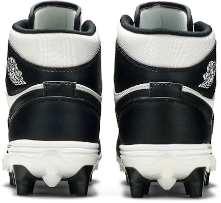 Air Jordan 1 Mid TD Cleat 'Black White' AR5604-100 Details for Air Jordan 1 Mid TD Cleat 'Black White' AR5604-100