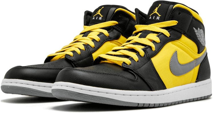 Air Jordan 1 Phat 黑速黄 364770-050 Lookbook Air Jordan 1 Phat 黑速黄 364770-050