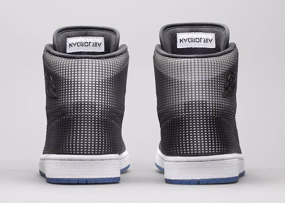 Air Jordan 1 Retro 4lab1 Reflect Silver 677690-012 Details for Air Jordan 1 Retro 4lab1 Reflect Silver 677690-012
