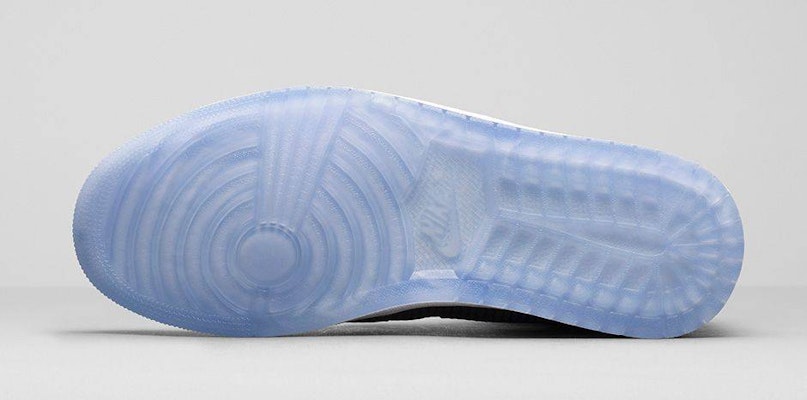 Air Jordan 1 Retro 4lab1 Reflect Silver 677690-012 Sizing Air Jordan 1 Retro 4lab1 Reflect Silver 677690-012