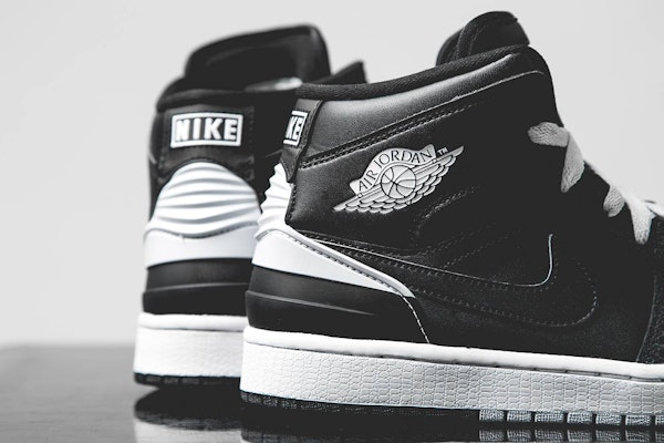 Air Jordan 1 复刻 86 '纯铂金' 644490-010 Lookbook Air Jordan 1 复刻 86 '纯铂金' 644490-010
