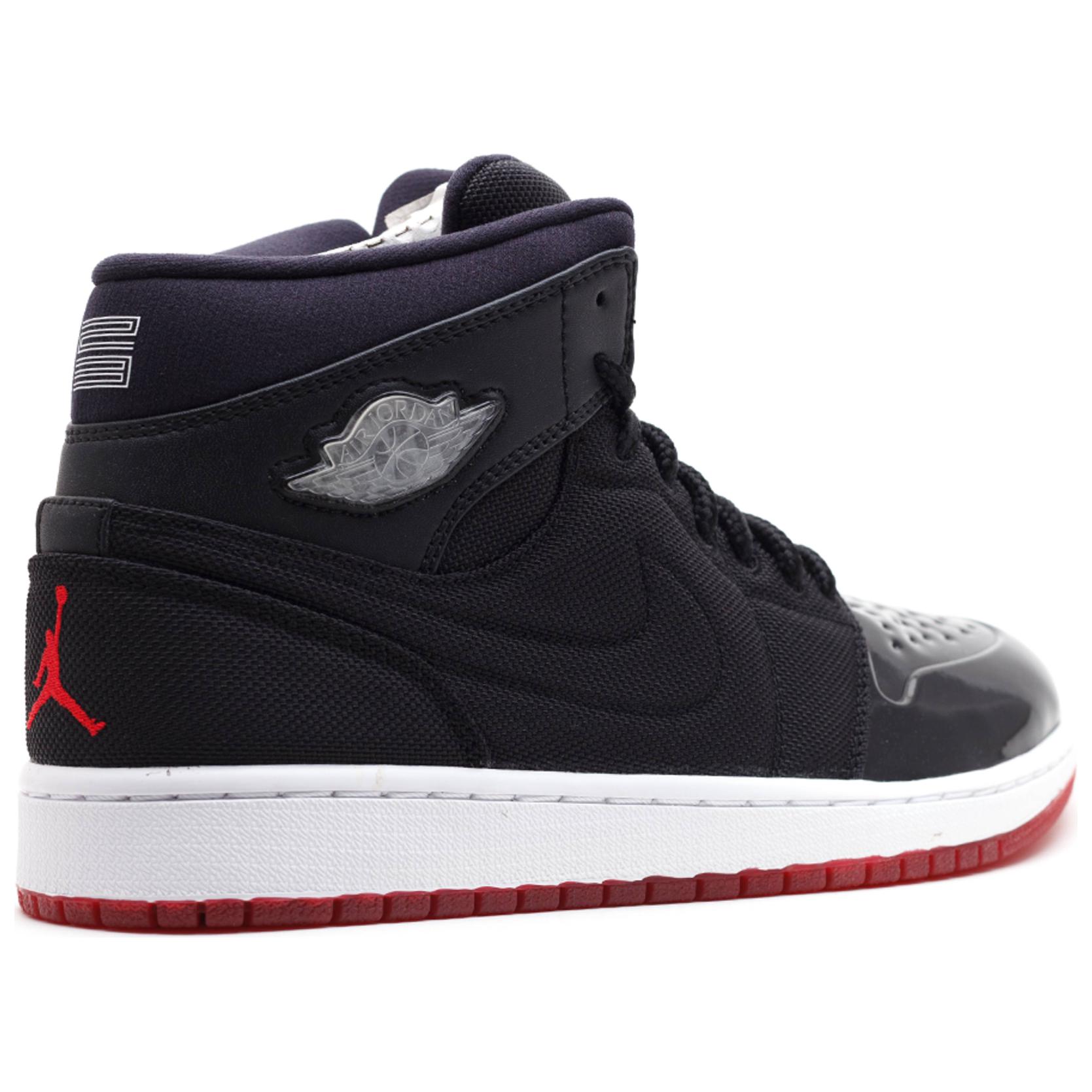 Lookbook Air Jordan 1 复刻95经典红黑配色 616369-001