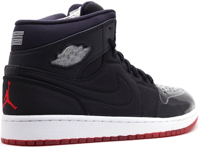 Air Jordan 1 Retro 95 Bred Sepatu Sneakers 616369-001 Lookbook Air Jordan 1 Retro 95 Bred Sepatu Sneakers 616369-001