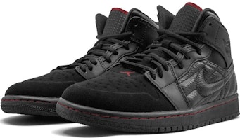 Air Jordan 1 Retro 99 Bred Negro Rojo 654140-001 Lookbook Air Jordan 1 Retro 99 Bred Negro Rojo 654140-001