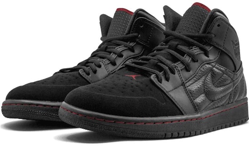 Air Jordan 1 Retro 99 Bred Merah Hitam 654140-001 Lookbook Air Jordan 1 Retro 99 Bred Merah Hitam 654140-001