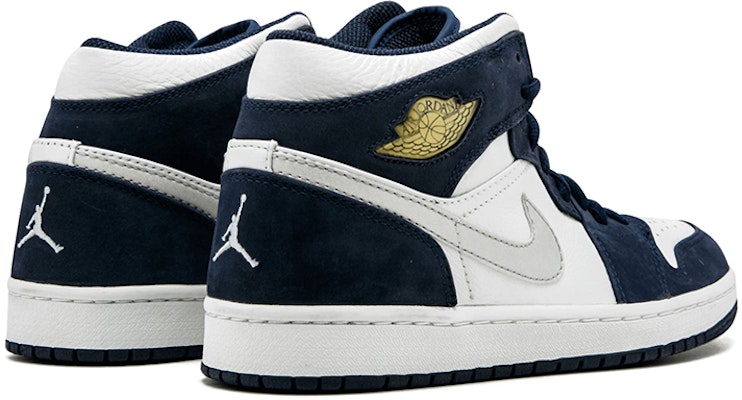 Air Jordan 1 Retro + 'Midnight Navy' – Kasut Lelaki Jordan 1 Retro 'Midnight Navy' 136065-101 Shop Air Jordan 1 Retro + 'Midnight Navy' – Kasut Lelaki Jordan 1 Retro 'Midnight Navy' 136065-101