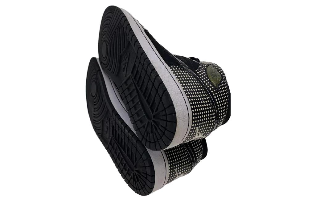 Purchase Air Jordan 1 復刻版‘黑白’ 136065-011