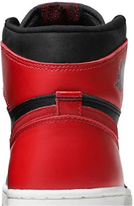 Air Jordan 1 Retro 'Bred' 1994 zapatillas clásicas. 130207-061 Sizing Air Jordan 1 Retro 'Bred' 1994 zapatillas clásicas. 130207-061