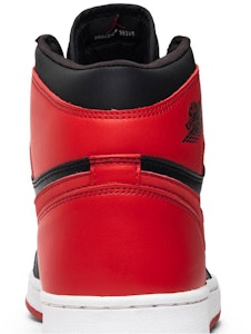 에어 조던 1 레트로 '브레드' 2001 (46 characters) 136066-061 Sizing 에어 조던 1 레트로 '브레드' 2001 (46 characters) 136066-061