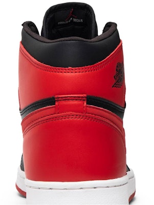 Air Jordan 1 Retro 'Bred' 2001 136066-061 Sizing Air Jordan 1 Retro 'Bred' 2001 136066-061