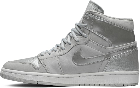 Air Jordan 1复刻 "日本灰" 2001 136060-001 Lookbook Air Jordan 1复刻 "日本灰" 2001 136060-001