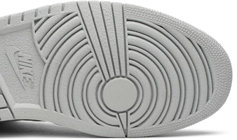 Air Jordan 1复刻 "日本灰" 2001 136060-001 Purchase Air Jordan 1复刻 "日本灰" 2001 136060-001