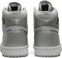 Air Jordan 1复刻 "日本灰" 2001 136060-001 Details for Air Jordan 1复刻 "日本灰" 2001 136060-001