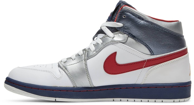 Air Jordan 1 Retro 'Olympic' 136085-161 Lookbook Air Jordan 1 Retro 'Olympic' 136085-161