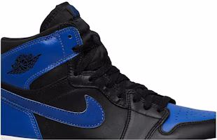 Air Jordan 1 Retro 'Royal' 2001 Sepatu Sneakers 136066-041 Order Air Jordan 1 Retro 'Royal' 2001 Sepatu Sneakers 136066-041