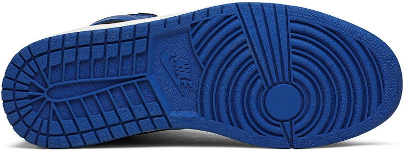 Air Jordan 1 Retro 'Royal' 2001 Sepatu Sneakers 136066-041 Shop Air Jordan 1 Retro 'Royal' 2001 Sepatu Sneakers 136066-041