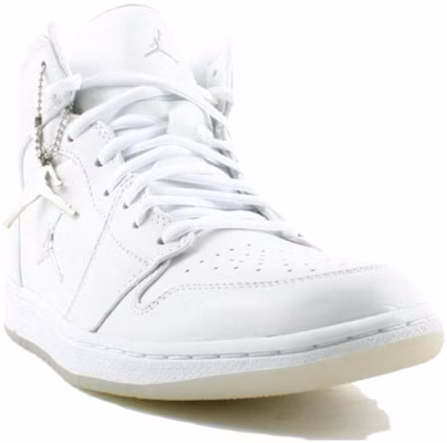 Air Jordan 1 復刻版 "白色鉻" 2002 306000-101 Lookbook Air Jordan 1 復刻版 "白色鉻" 2002 306000-101