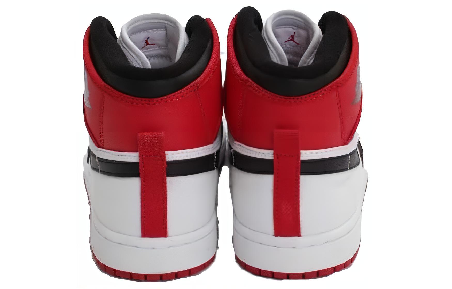 Shop Air Jordan 1 復刻 AJKO '黑腳趾' 402297-110