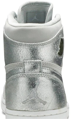 Air Jordan 1 复刻高帮银色 '25周年' 396009-001 Sizing Air Jordan 1 复刻高帮银色 '25周年' 396009-001