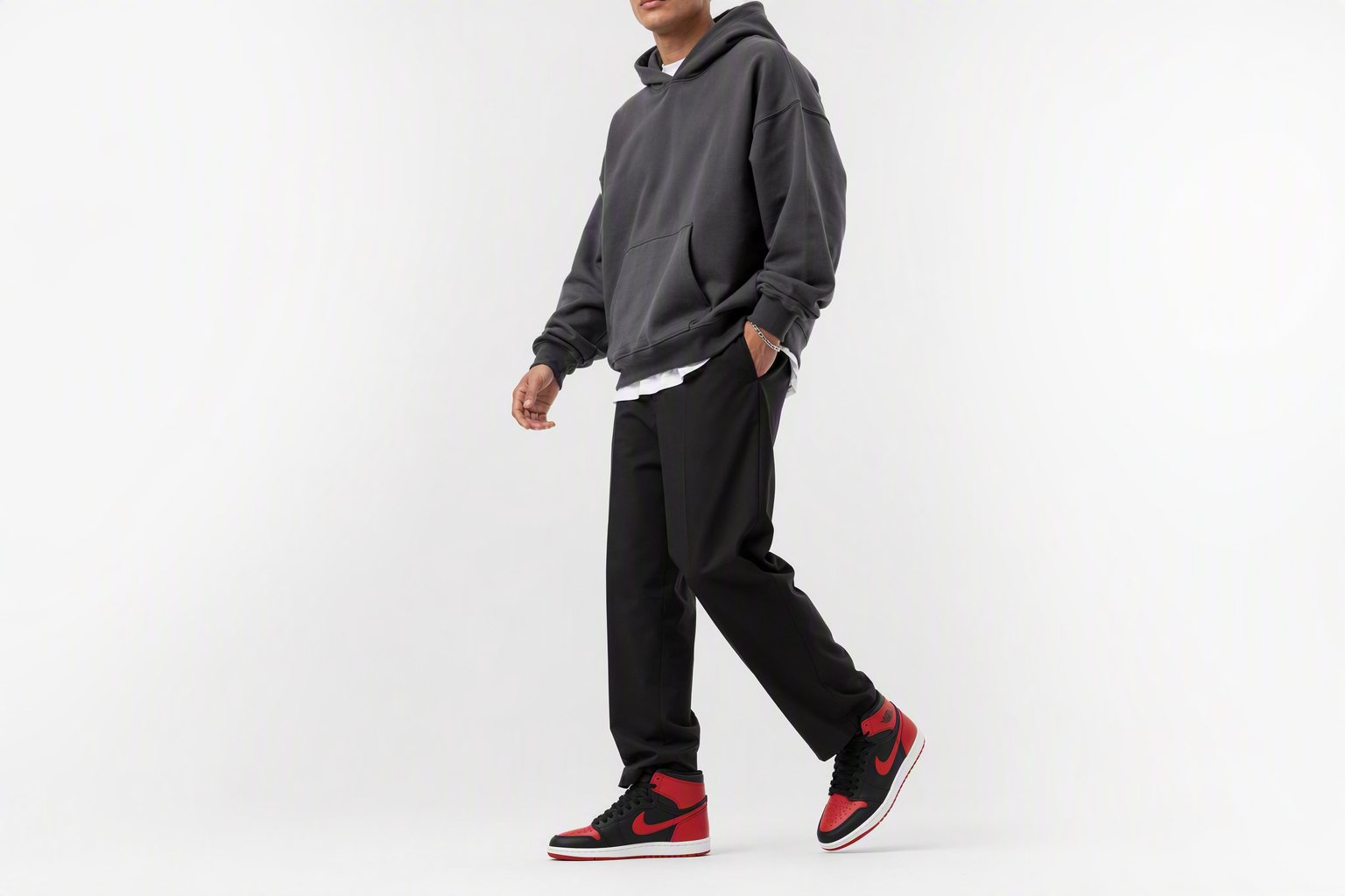 Order Air Jordan 1 Retro High ''85 OG 2025 ''Bred / Banned'' Sneakers HV6675-067/HV6674-067
