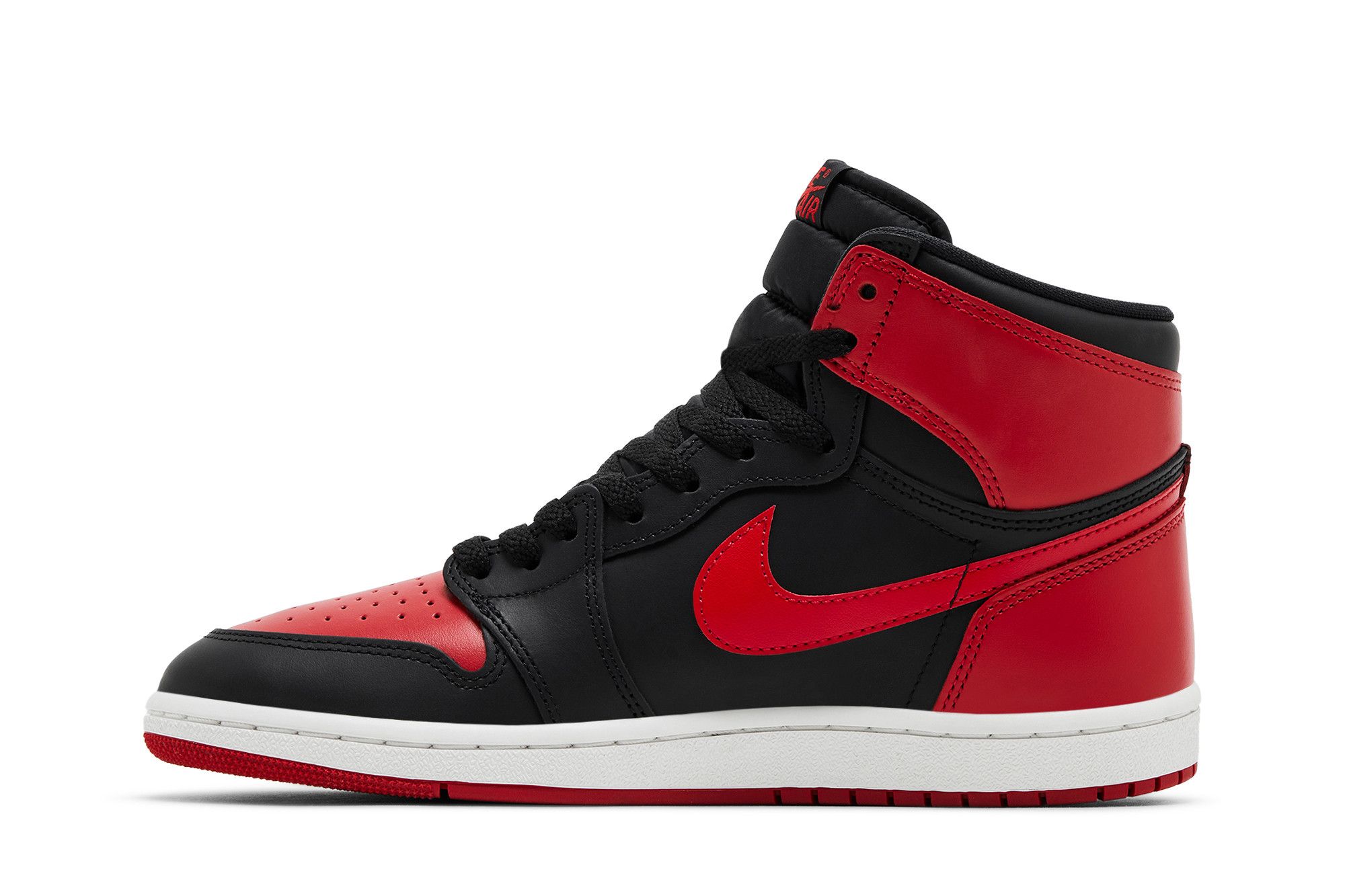 Shop Air Jordan 1 Retro High ''85 OG 2025 ''Bred / Banned'' Sneakers HV6675-067/HV6674-067