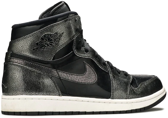Jordan 1 Retro High 'Black Patent' 332550-017 - Kasut Sneakers Premium Lookbook Jordan 1 Retro High 'Black Patent' 332550-017 - Kasut Sneakers Premium