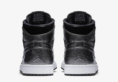 Air Jordan 1 Retro High 'Black Patent'