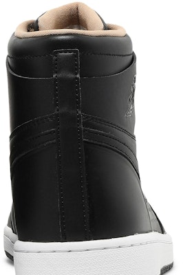 에어 조던 1 레트로 하이 '블랙 바체타 탄' 845018-030 Sizing 에어 조던 1 레트로 하이 '블랙 바체타 탄' 845018-030