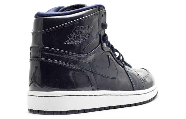 Lookbook Air Jordan 1 复刻高帮 '暗夜蓝' 332550-441