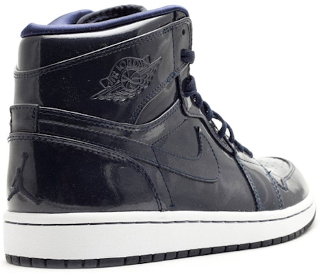 Air Jordan 1 Retro High 'Dark Obsidian' 332550-441 Lookbook Air Jordan 1 Retro High 'Dark Obsidian' 332550-441
