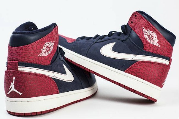 Air Jordan 1 Retro High 'Election Day' 332550-401 Lookbook Air Jordan 1 Retro High 'Election Day' 332550-401