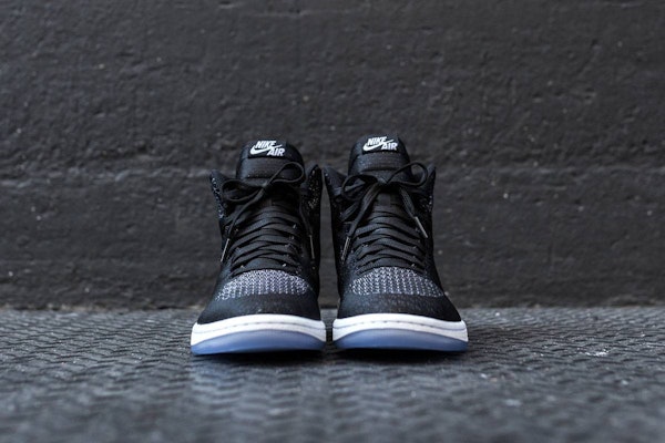 Air Jordan 1 Retro High 'MTM' 802399-001 Shop Air Jordan 1 Retro High 'MTM' 802399-001