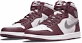 Lookbook Air Jordan 1 Retro Tinggi 'Merah' 555081-611