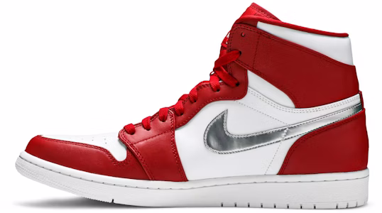 에어 조던 1 레트로 하이 '실버 메달' 332550-602 Lookbook 에어 조던 1 레트로 하이 '실버 메달' 332550-602