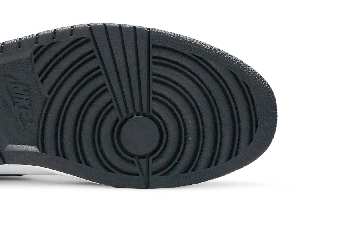 Air Jordan 1 Retro High 'White Elephant'