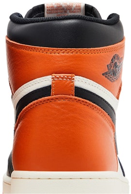 Air Jordan 1 Retro High OG 2025 'Tablero Roto' DZ5485-008 1