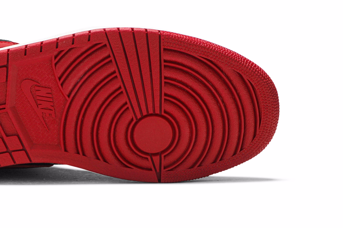 Air Jordan 1 Retro High OG 'Banned' 2016