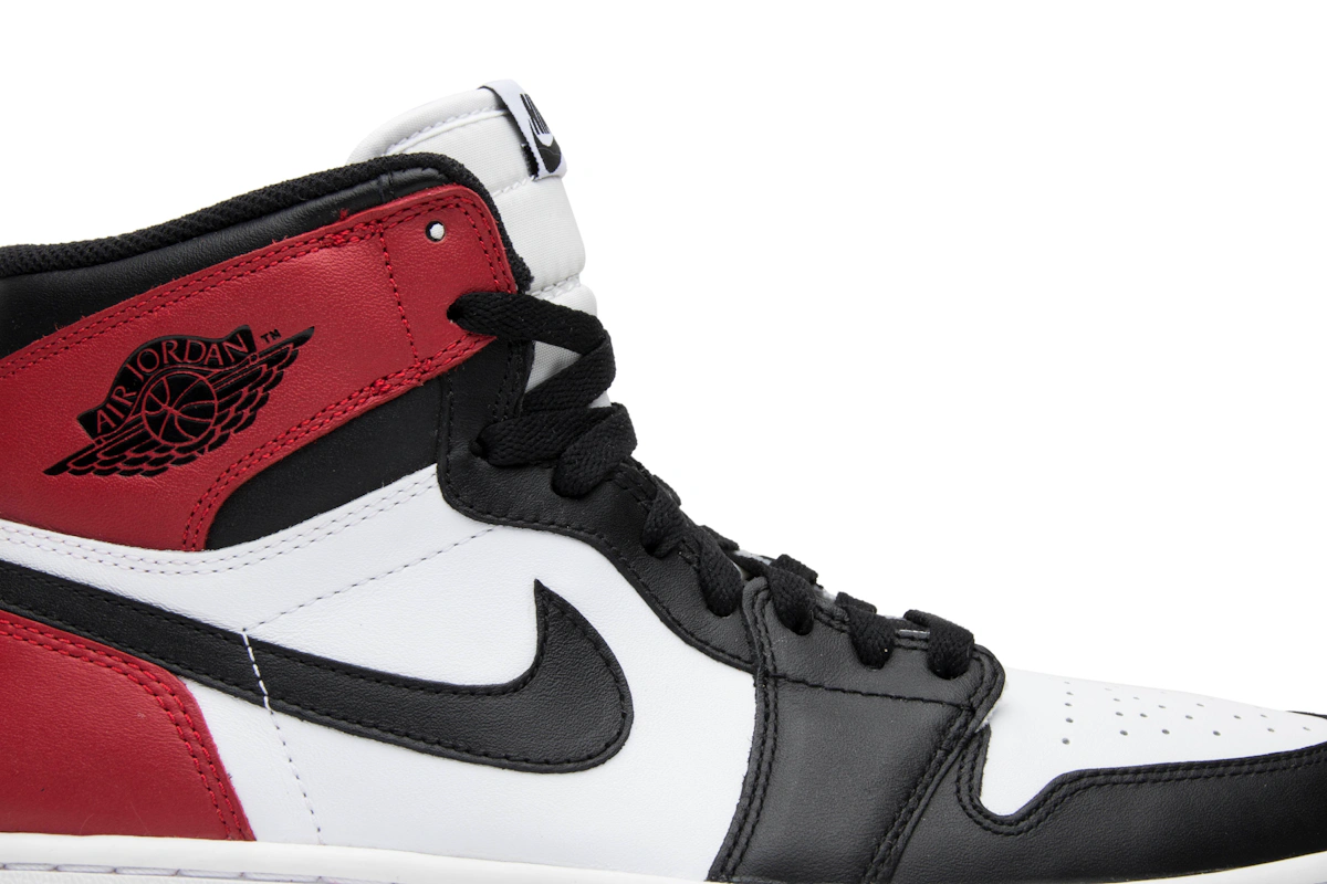 Air Jordan 1 Retro High OG 'Black Toe' 2013 555088-184
