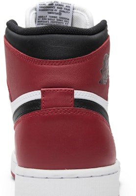 Air Jordan 1 Retro High OG 'Black Toe' 2013 555088-184 Sizing Air Jordan 1 Retro High OG 'Black Toe' 2013 555088-184