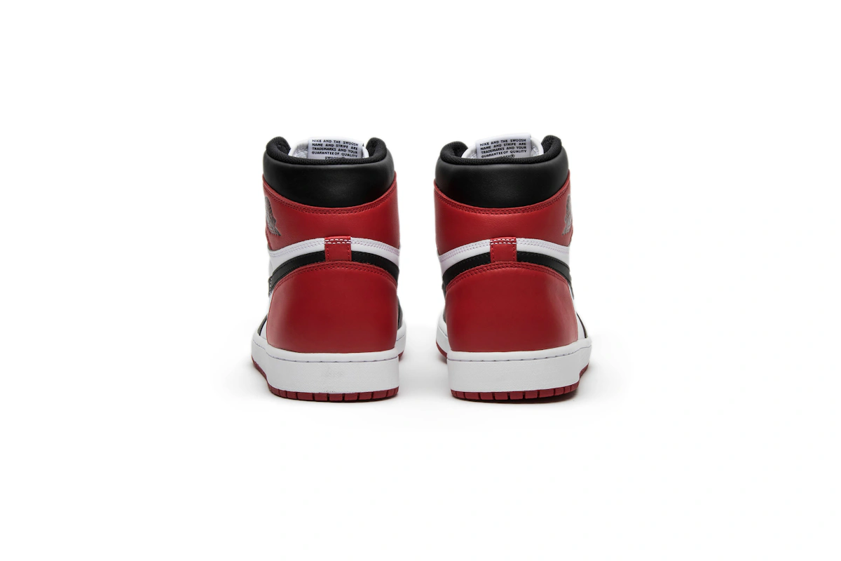 Air Jordan 1 Retro High OG 'Black Toe' 2016 555088-125