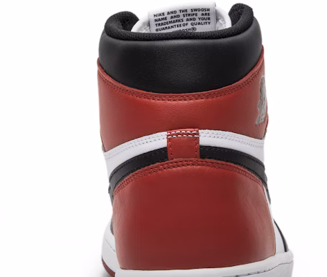 Air Jordan 1 Retro High OG 'Black Toe' 2016 555088-125 Sizing Air Jordan 1 Retro High OG 'Black Toe' 2016 555088-125