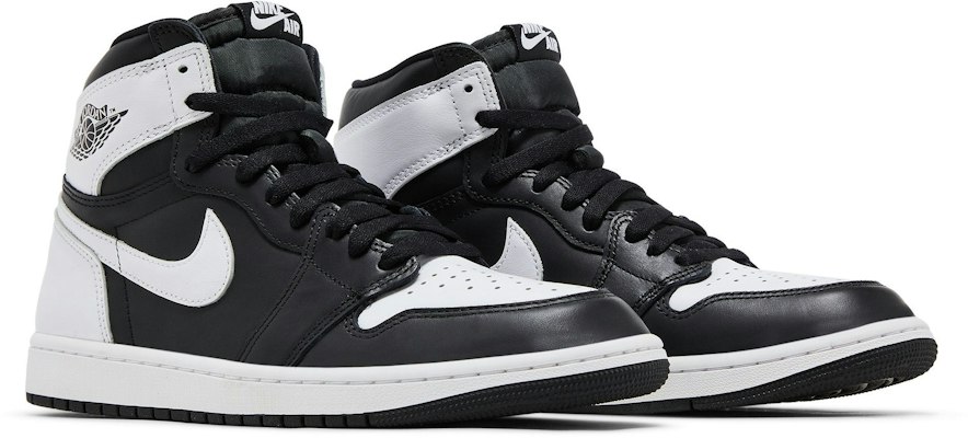 Air Jordan 1 Retro High OG ''Schwarz Weiß 2.0'' DZ5485-010 1