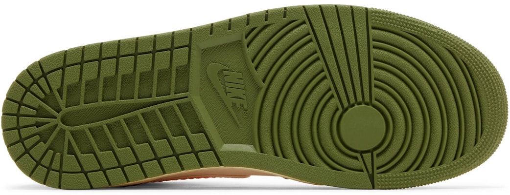 Air Jordan 1 Retro High OG 'Celadon' FB9934-300 Shop Air Jordan 1 Retro High OG 'Celadon' FB9934-300