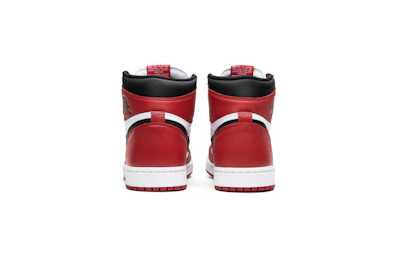 Air Jordan 1 Retro High OG 'Chicago' 2015