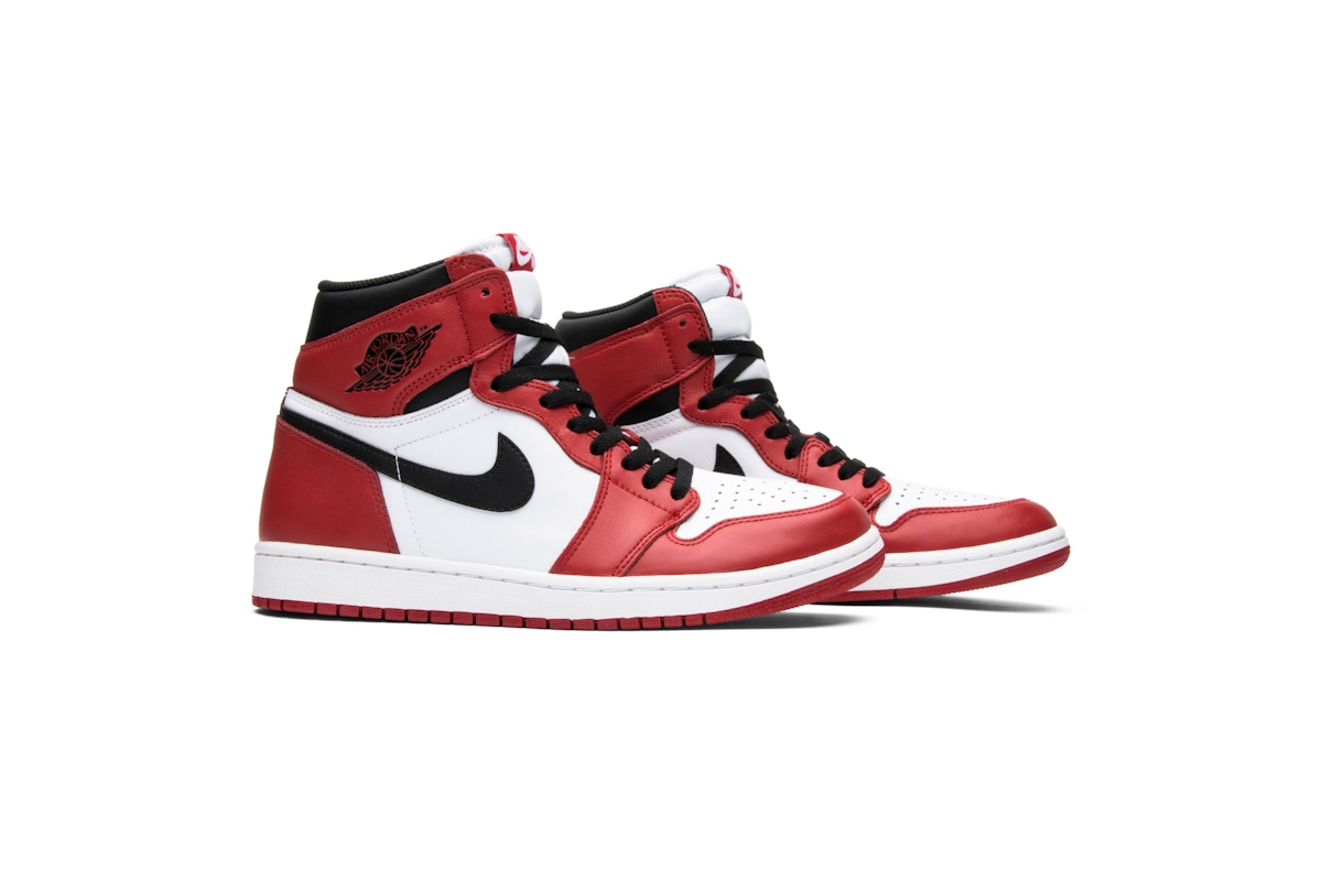 Air Jordan 1 Retro High OG 'Chicago' 2015