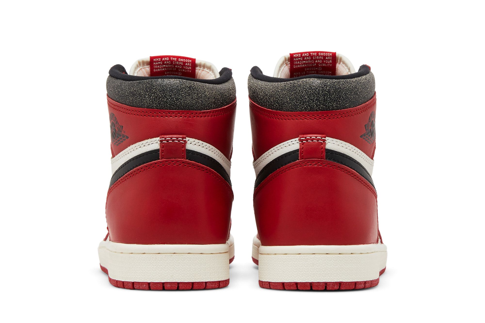 Sizing Air Jordan 1 Retro High OG 'Chicago Lost & Found' DZ5485-612